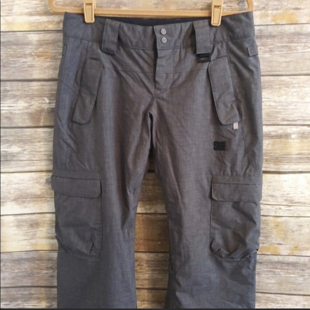 DC snowboard pants small